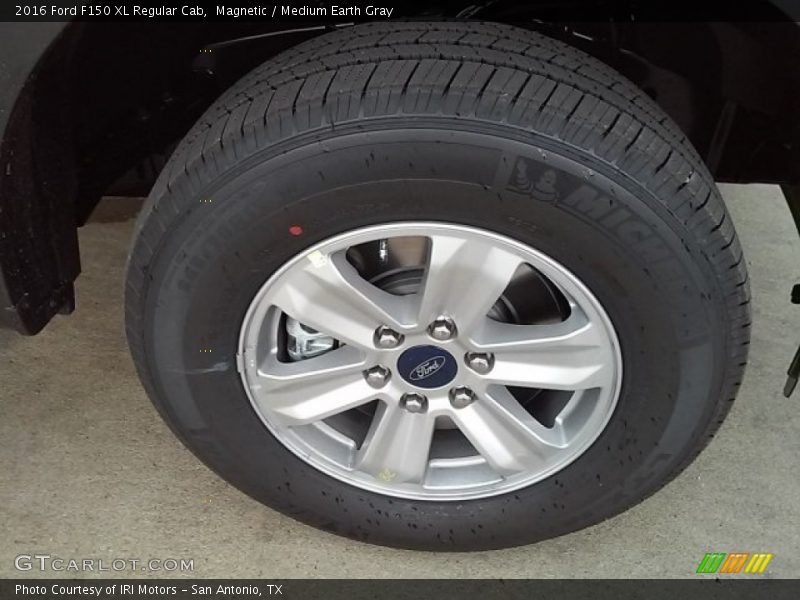 Magnetic / Medium Earth Gray 2016 Ford F150 XL Regular Cab