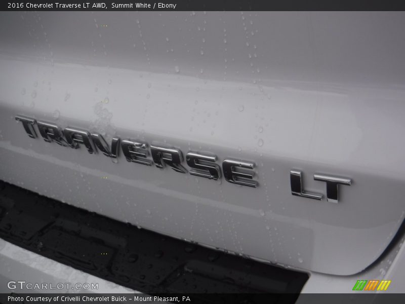 Summit White / Ebony 2016 Chevrolet Traverse LT AWD