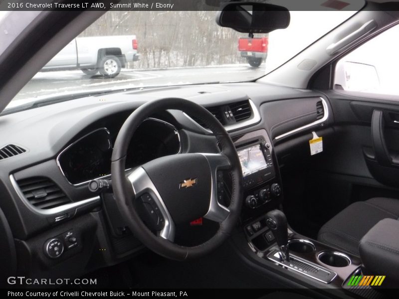 Summit White / Ebony 2016 Chevrolet Traverse LT AWD