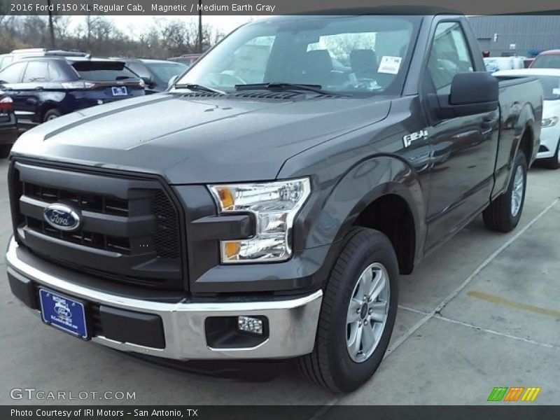 Magnetic / Medium Earth Gray 2016 Ford F150 XL Regular Cab