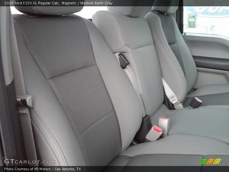 Magnetic / Medium Earth Gray 2016 Ford F150 XL Regular Cab