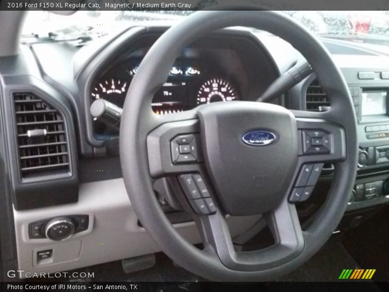 Magnetic / Medium Earth Gray 2016 Ford F150 XL Regular Cab