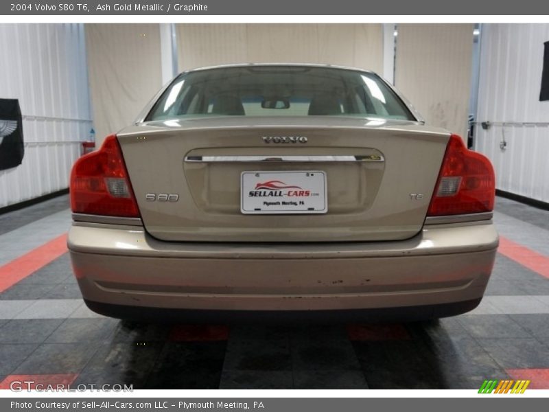 Ash Gold Metallic / Graphite 2004 Volvo S80 T6