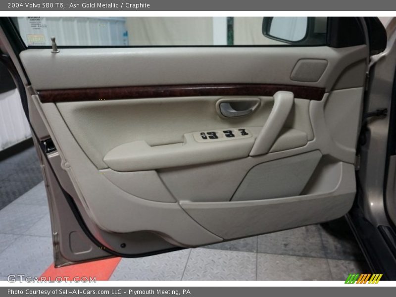 Ash Gold Metallic / Graphite 2004 Volvo S80 T6
