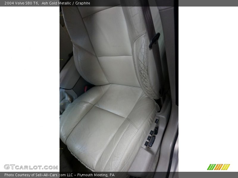 Ash Gold Metallic / Graphite 2004 Volvo S80 T6