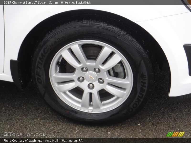 Summit White / Jet Black/Brick 2015 Chevrolet Sonic LT Sedan