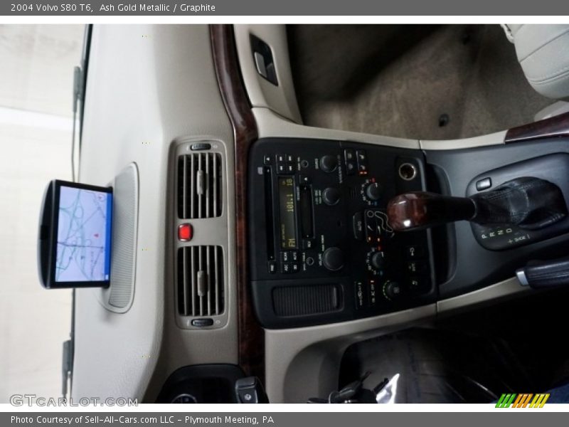 Ash Gold Metallic / Graphite 2004 Volvo S80 T6