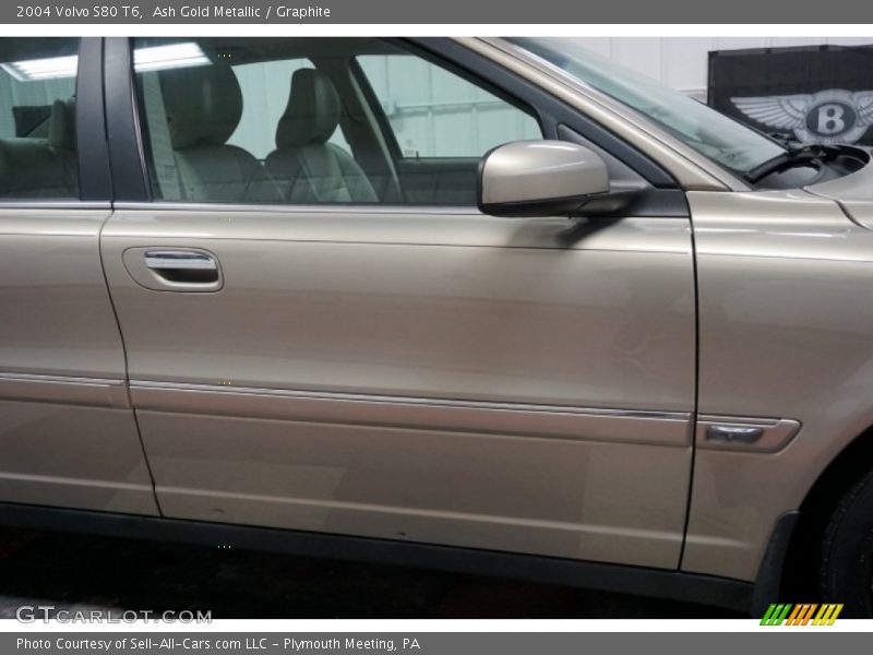 Ash Gold Metallic / Graphite 2004 Volvo S80 T6