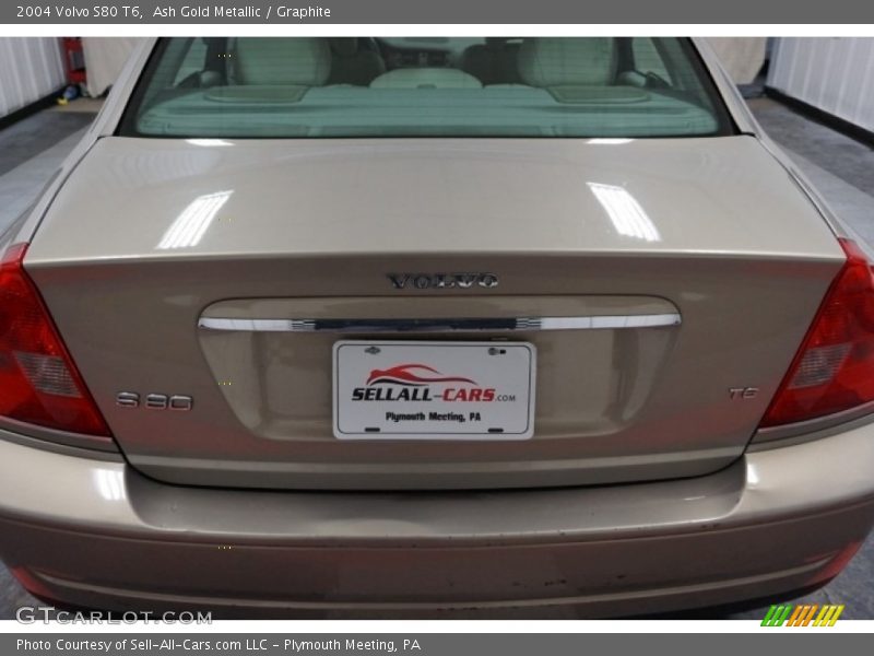 Ash Gold Metallic / Graphite 2004 Volvo S80 T6