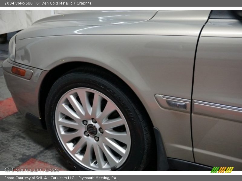 Ash Gold Metallic / Graphite 2004 Volvo S80 T6