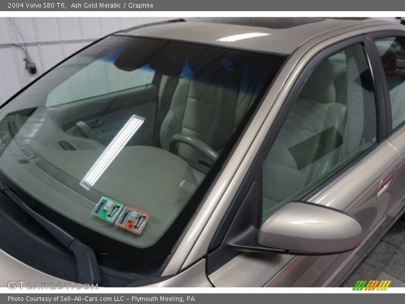 Ash Gold Metallic / Graphite 2004 Volvo S80 T6