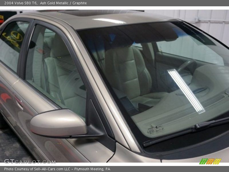 Ash Gold Metallic / Graphite 2004 Volvo S80 T6