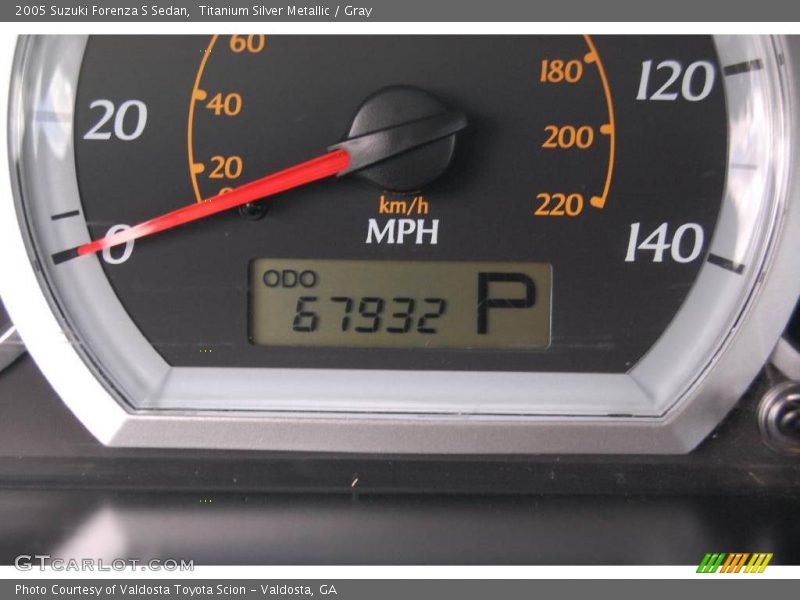 Titanium Silver Metallic / Gray 2005 Suzuki Forenza S Sedan
