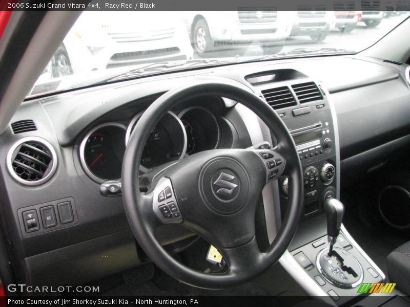 Racy Red / Black 2006 Suzuki Grand Vitara 4x4