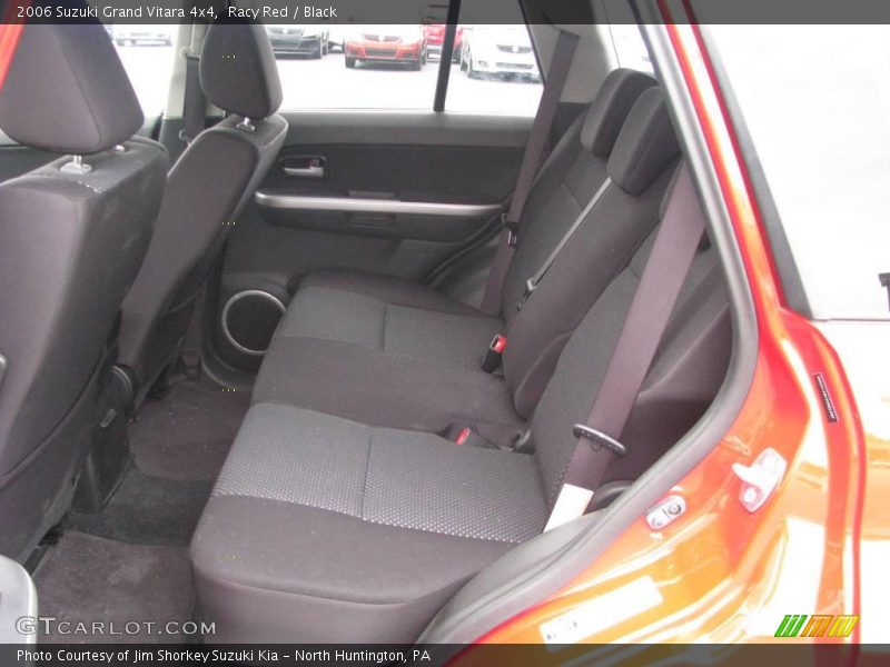 Racy Red / Black 2006 Suzuki Grand Vitara 4x4