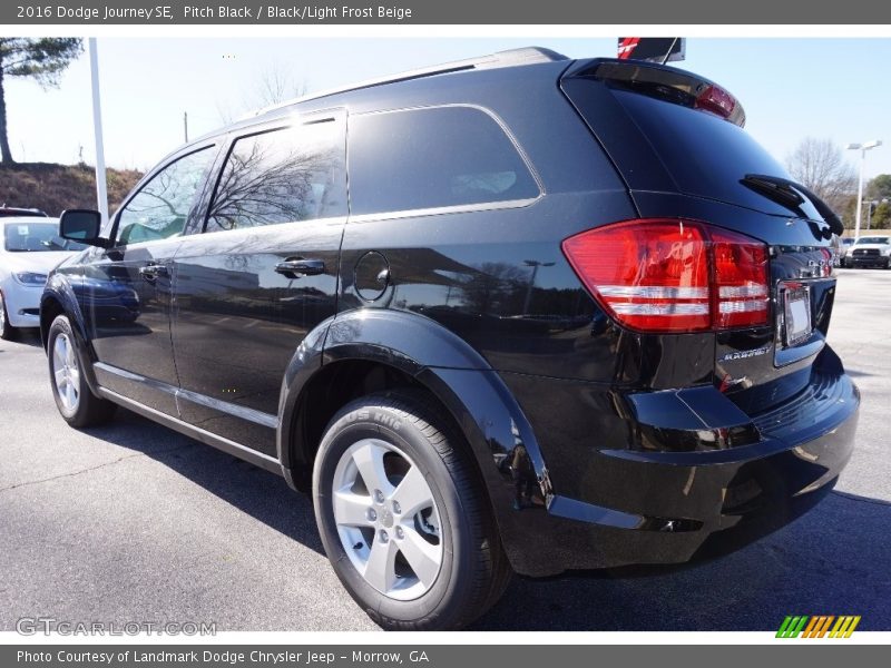 Pitch Black / Black/Light Frost Beige 2016 Dodge Journey SE