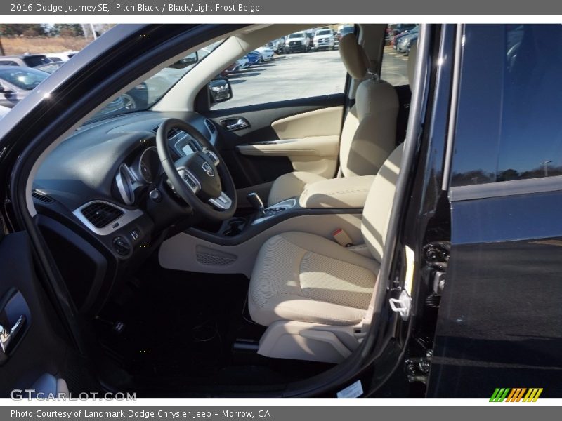 Pitch Black / Black/Light Frost Beige 2016 Dodge Journey SE