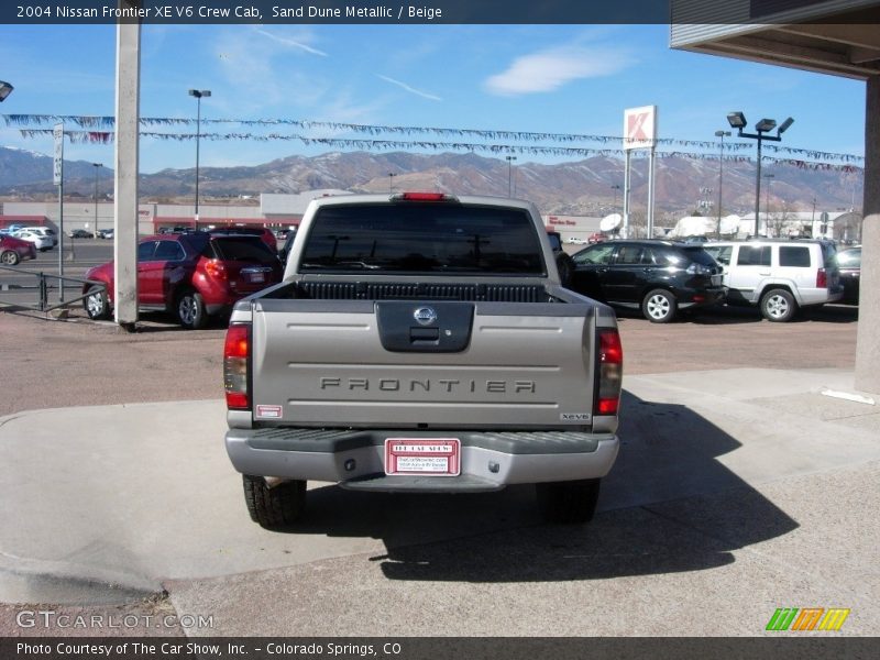 Sand Dune Metallic / Beige 2004 Nissan Frontier XE V6 Crew Cab