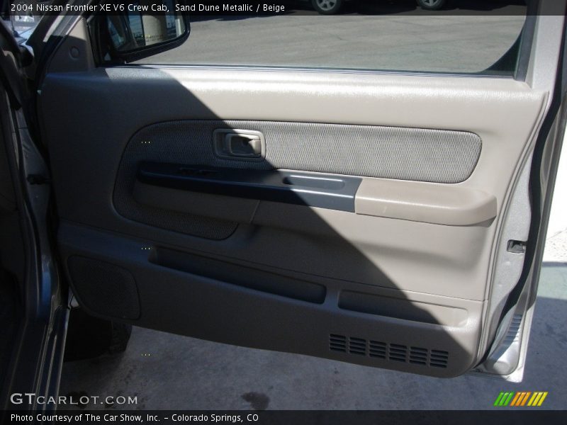 Sand Dune Metallic / Beige 2004 Nissan Frontier XE V6 Crew Cab