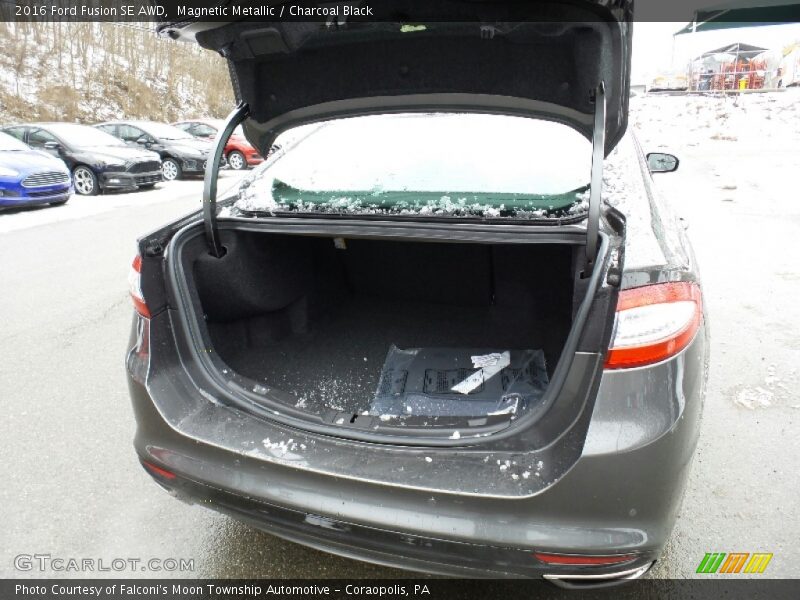 Magnetic Metallic / Charcoal Black 2016 Ford Fusion SE AWD
