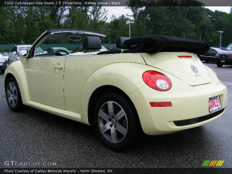 Mellow Yellow / Black 2006 Volkswagen New Beetle 2.5 Convertible