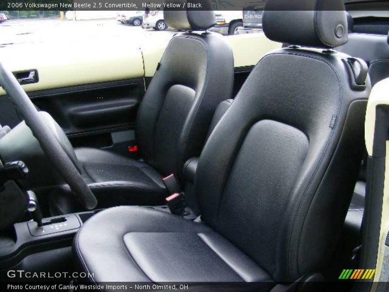 Mellow Yellow / Black 2006 Volkswagen New Beetle 2.5 Convertible