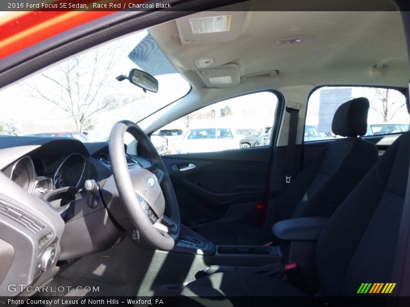 Race Red / Charcoal Black 2016 Ford Focus SE Sedan
