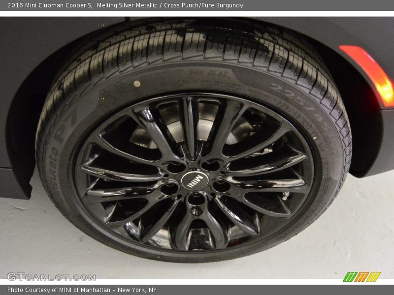 Melting Silver Metallic / Cross Punch/Pure Burgundy 2016 Mini Clubman Cooper S
