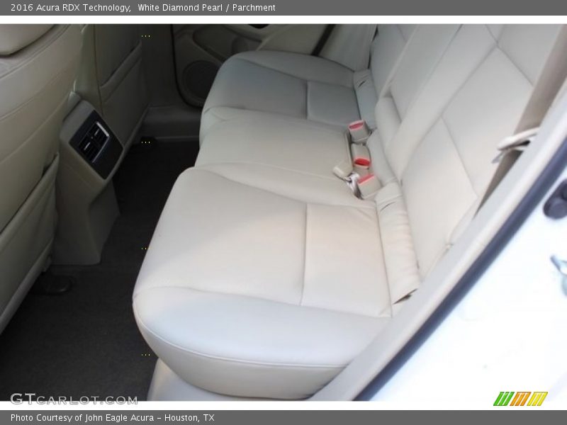 White Diamond Pearl / Parchment 2016 Acura RDX Technology