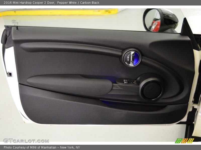 Pepper White / Carbon Black 2016 Mini Hardtop Cooper 2 Door