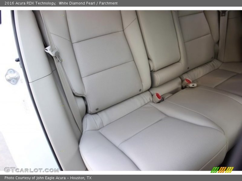 White Diamond Pearl / Parchment 2016 Acura RDX Technology