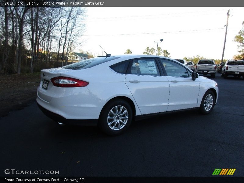 Oxford White / Medium Earth Gray 2016 Ford Fusion S