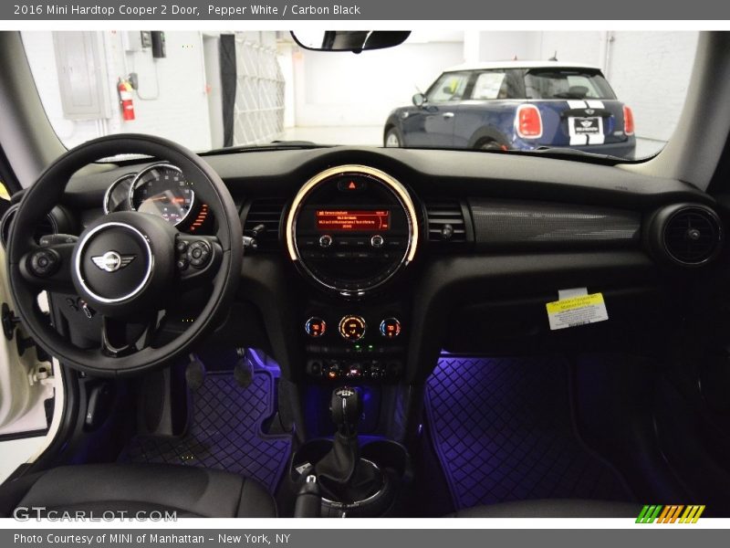 Pepper White / Carbon Black 2016 Mini Hardtop Cooper 2 Door
