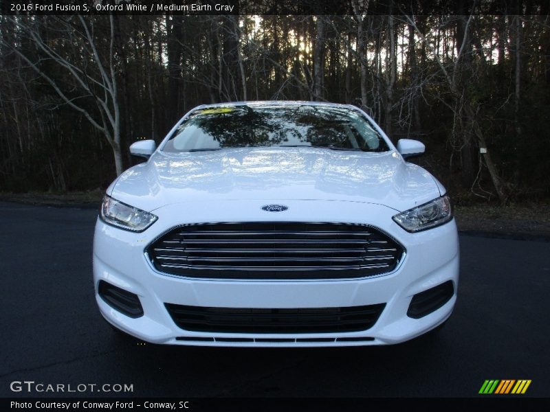 Oxford White / Medium Earth Gray 2016 Ford Fusion S