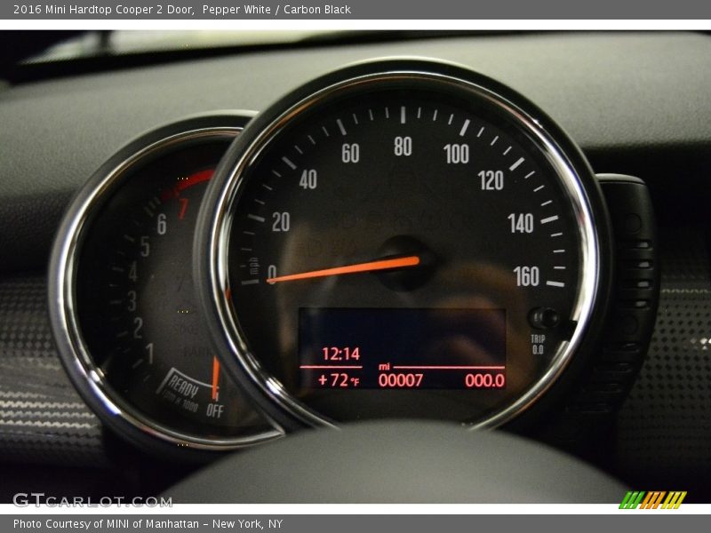 Pepper White / Carbon Black 2016 Mini Hardtop Cooper 2 Door