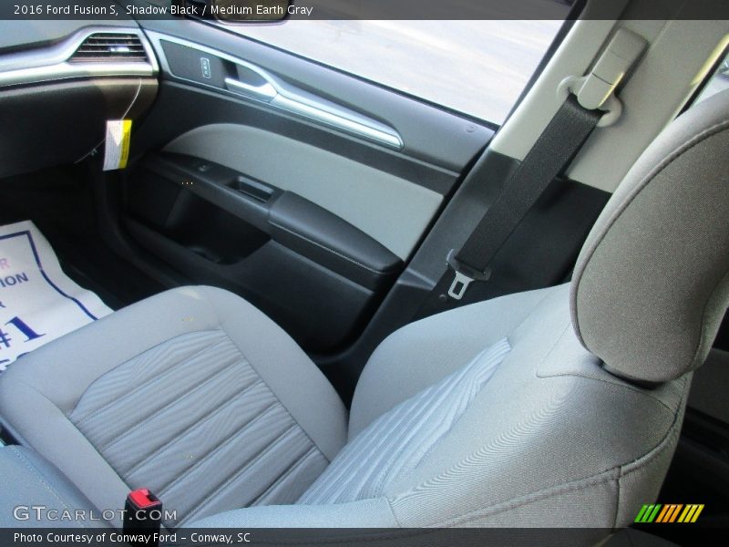 Shadow Black / Medium Earth Gray 2016 Ford Fusion S