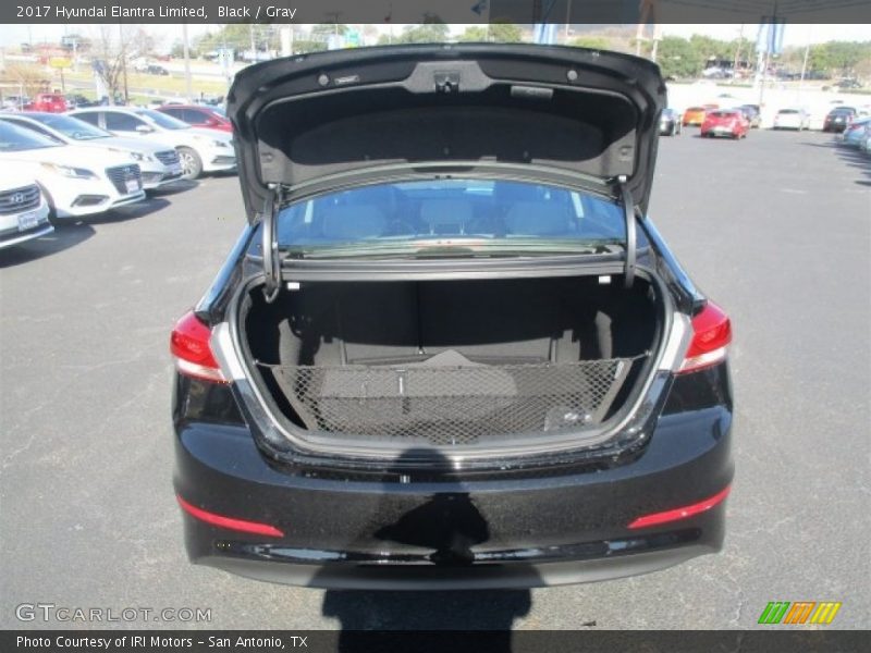 Black / Gray 2017 Hyundai Elantra Limited