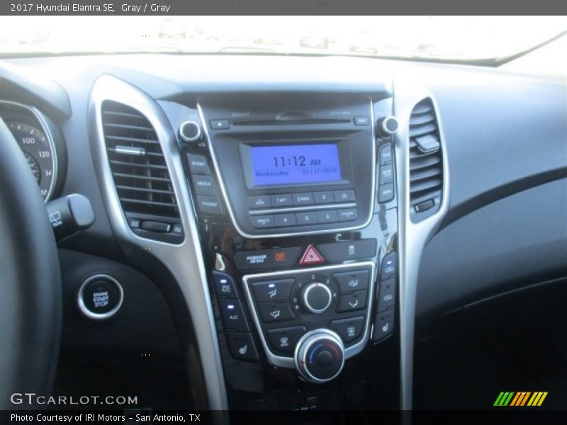 Gray / Gray 2017 Hyundai Elantra SE