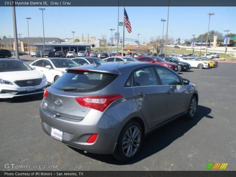 Gray / Gray 2017 Hyundai Elantra SE