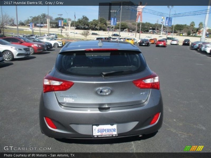 Gray / Gray 2017 Hyundai Elantra SE
