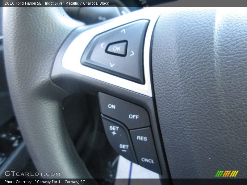 Ingot Silver Metallic / Charcoal Black 2016 Ford Fusion SE
