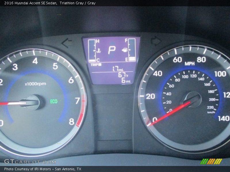 Triathlon Gray / Gray 2016 Hyundai Accent SE Sedan