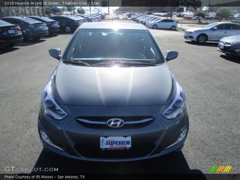 Triathlon Gray / Gray 2016 Hyundai Accent SE Sedan