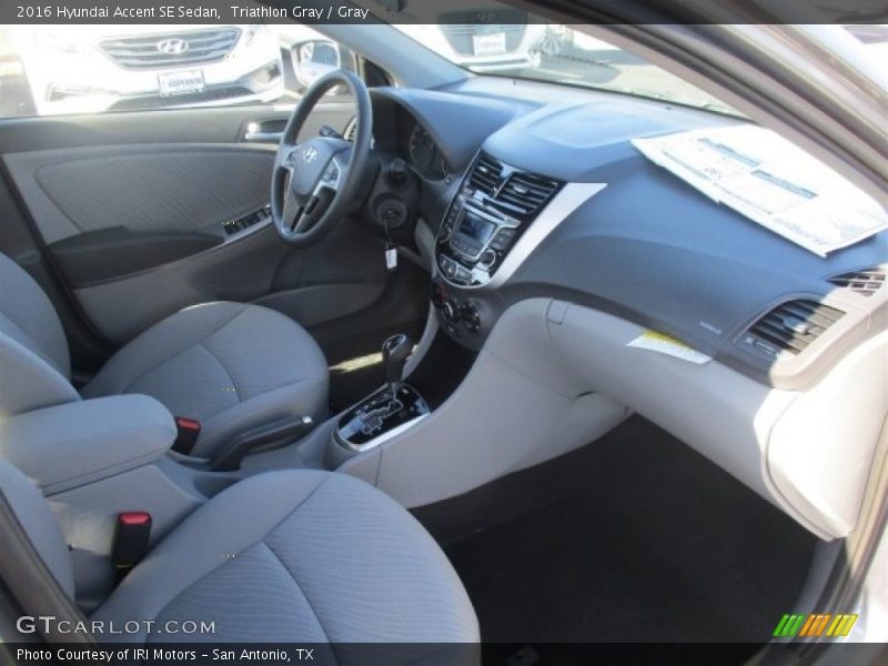 Triathlon Gray / Gray 2016 Hyundai Accent SE Sedan