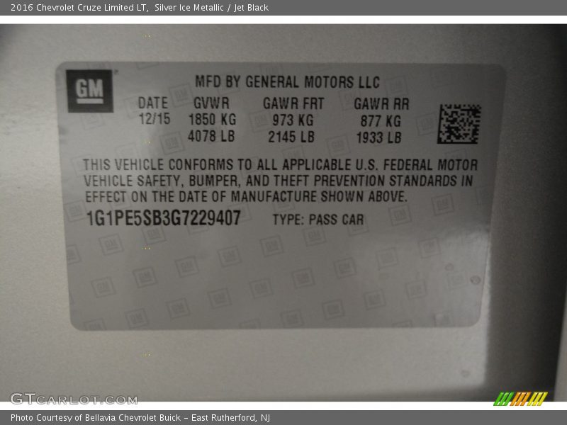 Silver Ice Metallic / Jet Black 2016 Chevrolet Cruze Limited LT