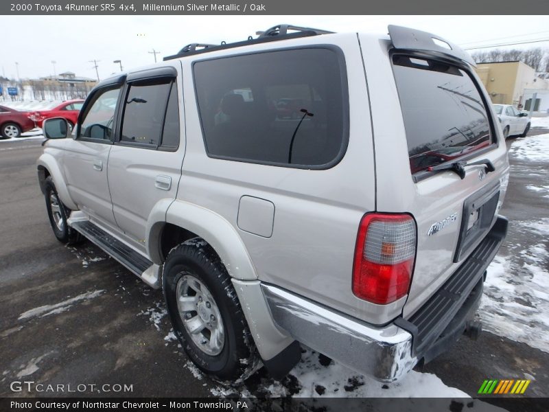Millennium Silver Metallic / Oak 2000 Toyota 4Runner SR5 4x4