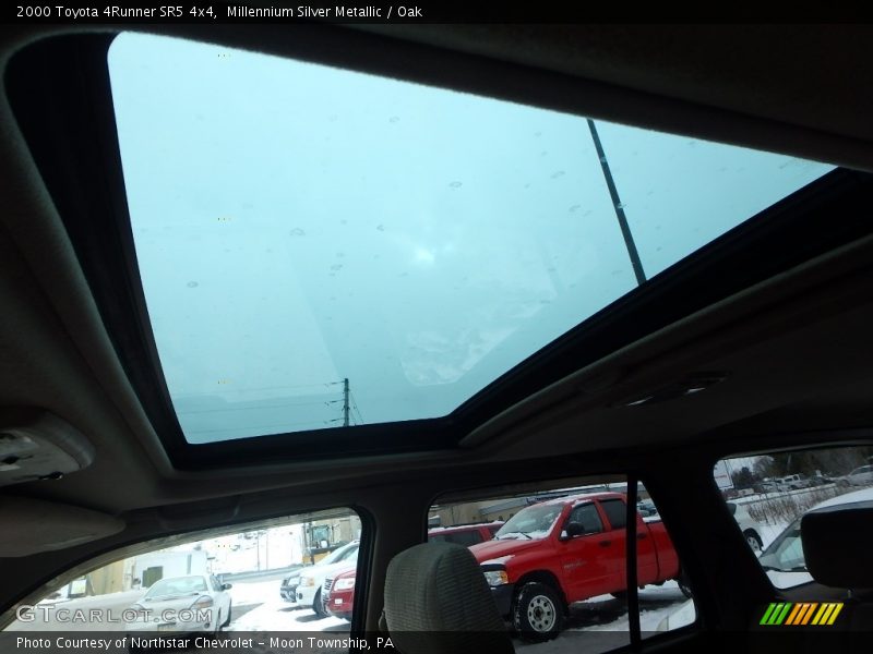 Millennium Silver Metallic / Oak 2000 Toyota 4Runner SR5 4x4