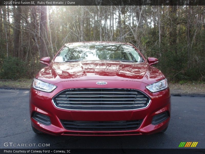 Ruby Red Metallic / Dune 2016 Ford Fusion SE