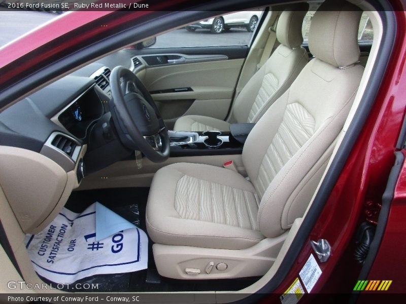 Ruby Red Metallic / Dune 2016 Ford Fusion SE