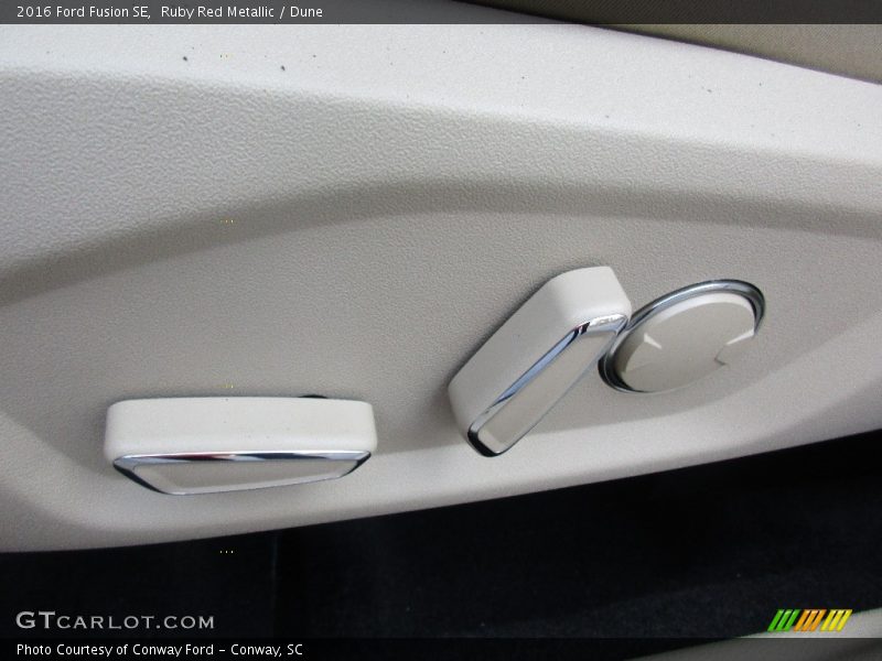 Ruby Red Metallic / Dune 2016 Ford Fusion SE